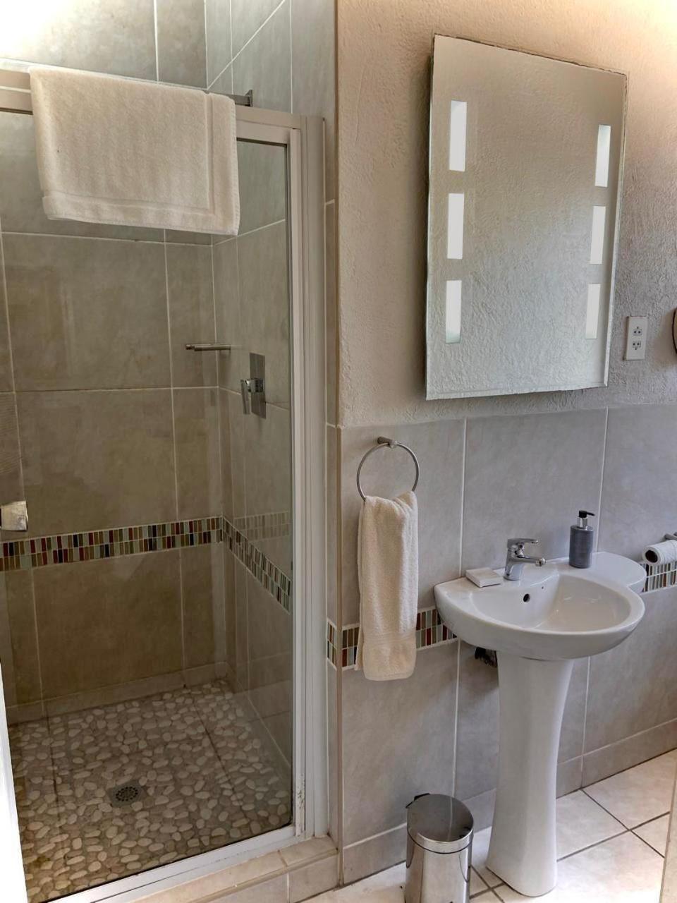 A Villa De Mer Guesthouse Port Alfred Esterno foto
