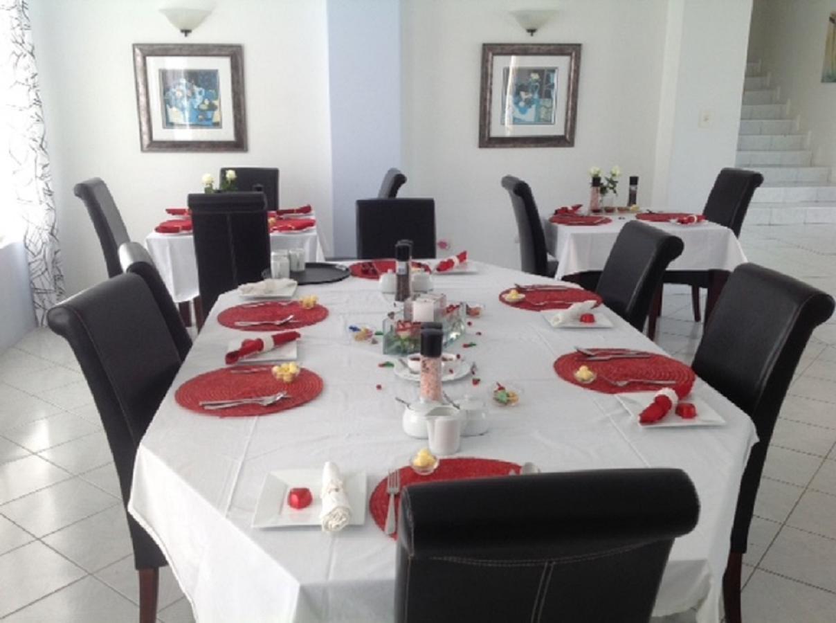 A Villa De Mer Guesthouse Port Alfred Esterno foto